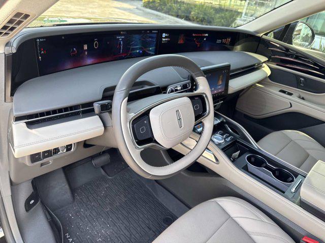 used 2025 Lincoln Nautilus car, priced at $46,300