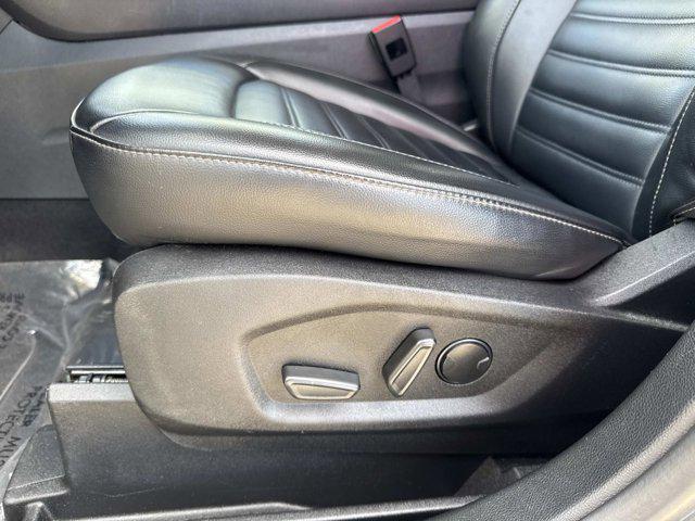 used 2024 Ford Edge car, priced at $29,900