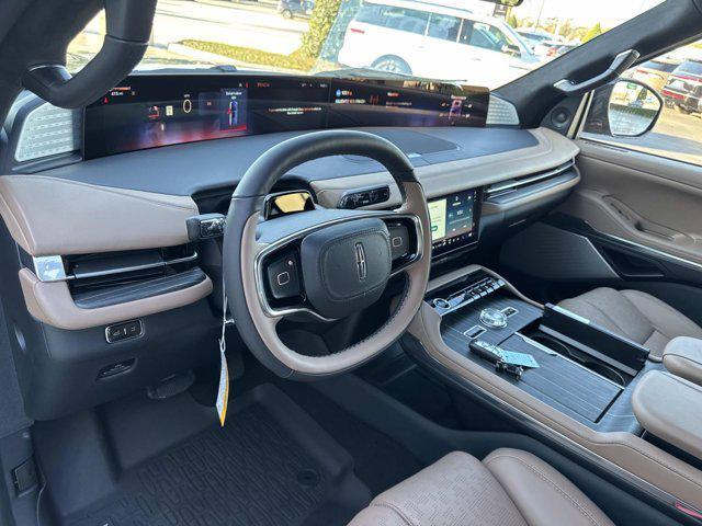 new 2025 Lincoln Navigator car, priced at $120,704