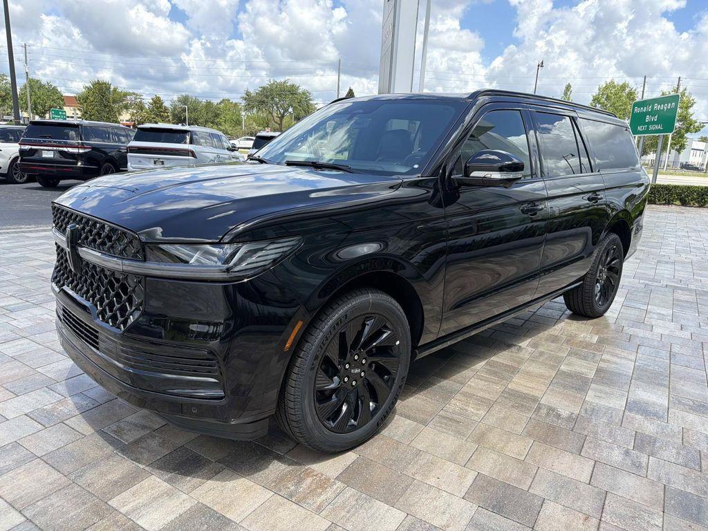 new 2026 Lincoln Navigator car, priced at $105,887