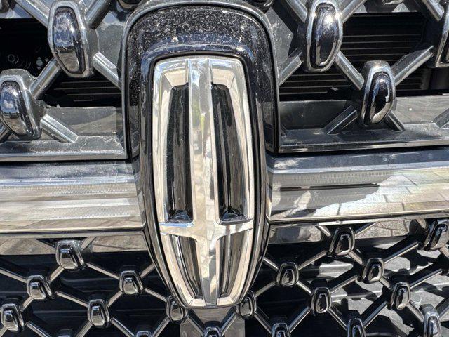 new 2025 Lincoln Navigator car, priced at $101,511