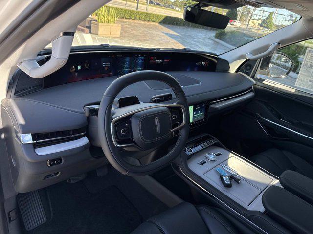 new 2025 Lincoln Navigator car, priced at $102,797