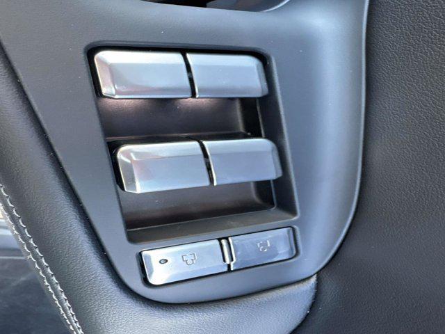 new 2025 Lincoln Navigator car, priced at $102,797