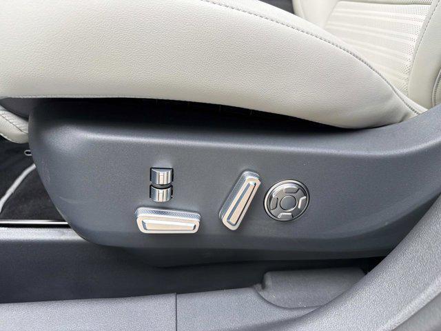 new 2026 Lincoln Nautilus car, priced at $70,061