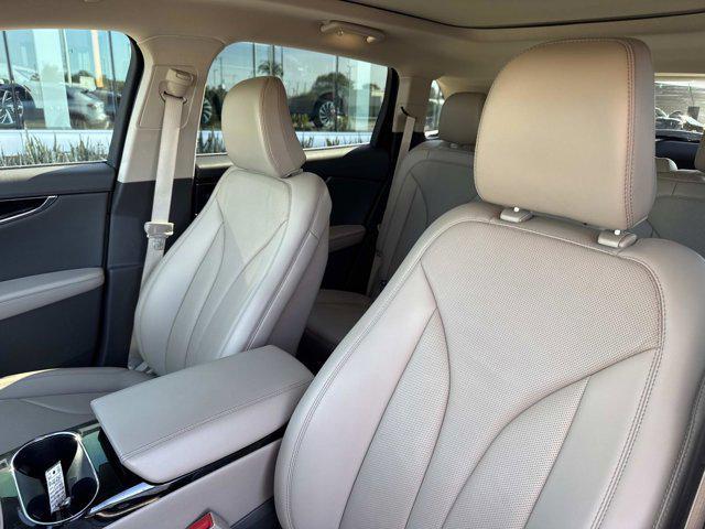 used 2021 Lincoln Nautilus car, priced at $32,700