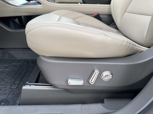 new 2025 Lincoln Nautilus car, priced at $57,696