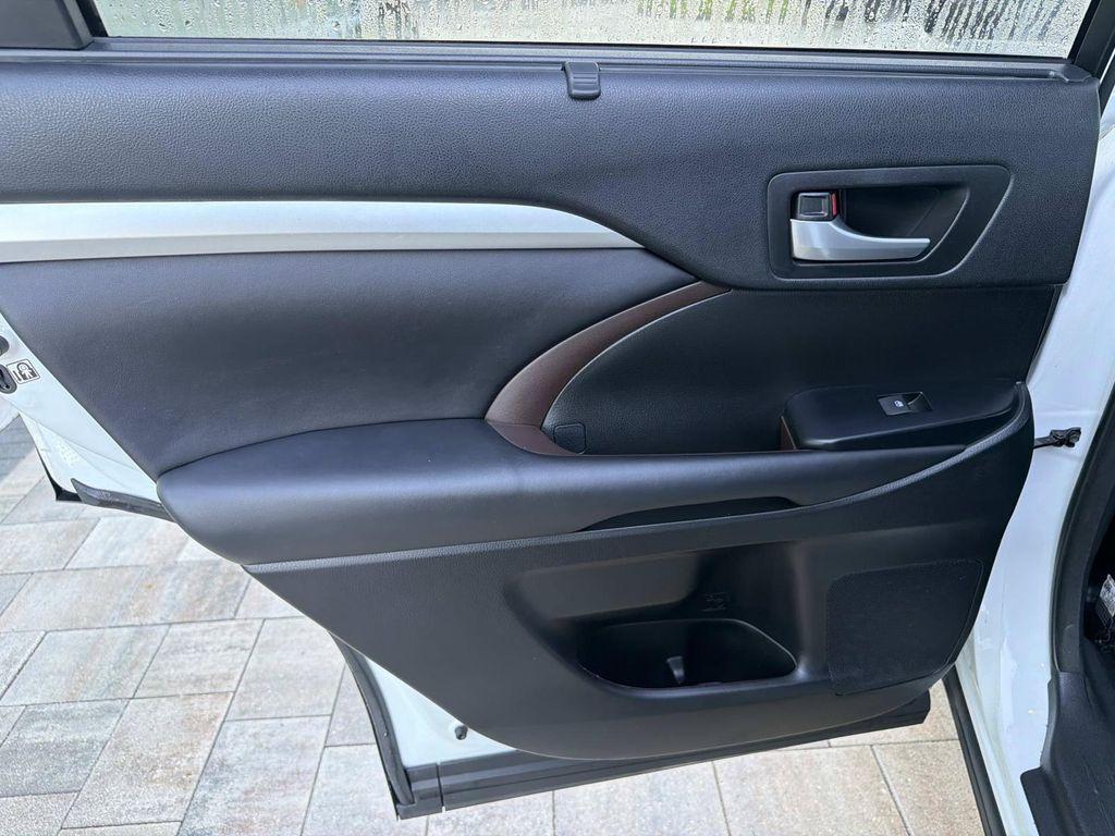 used 2018 Toyota Highlander car, priced at $23,096