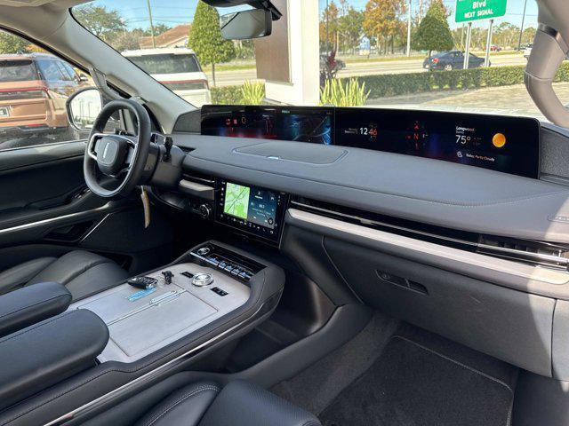 new 2025 Lincoln Navigator car, priced at $97,430
