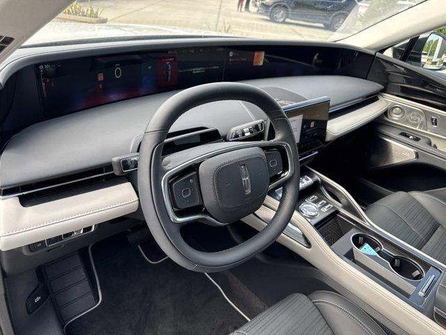 new 2025 Lincoln Nautilus car, priced at $69,821