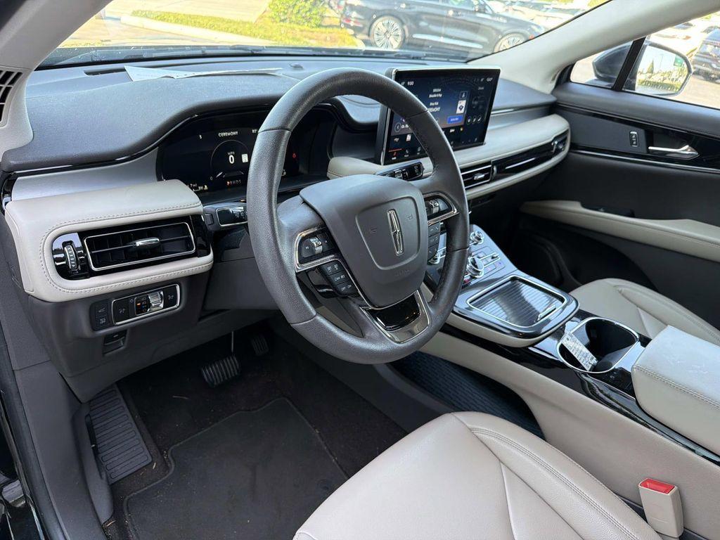 used 2022 Lincoln Nautilus car, priced at $27,995