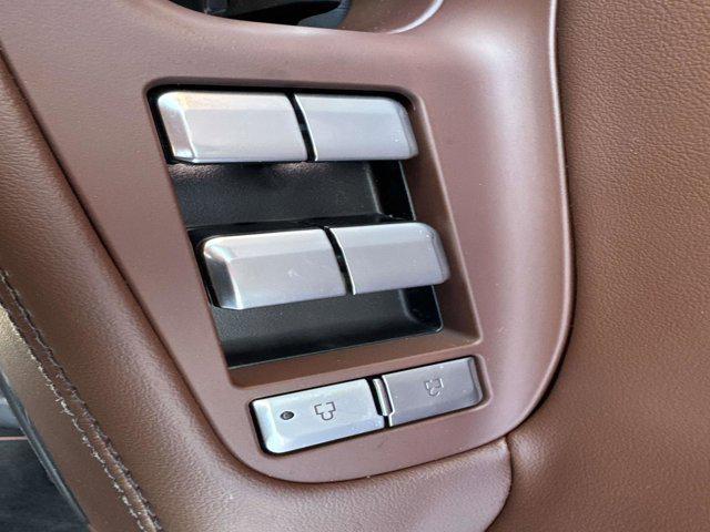 new 2026 Lincoln Navigator car, priced at $112,085