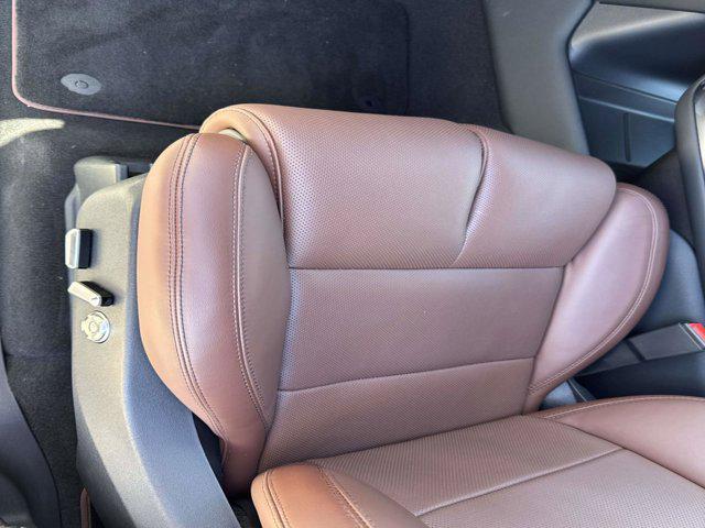 new 2026 Lincoln Navigator car, priced at $112,085