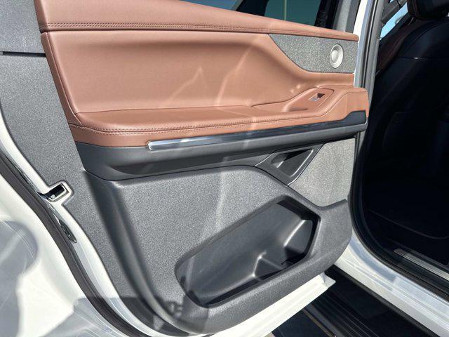 new 2026 Lincoln Navigator car, priced at $112,085