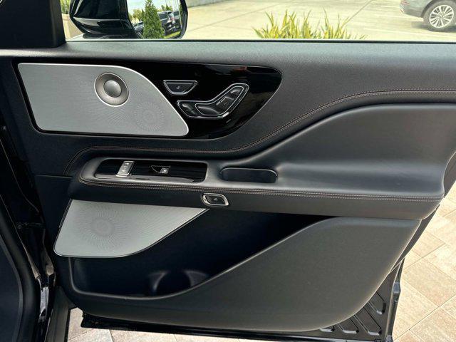 new 2025 Lincoln Aviator car, priced at $89,990