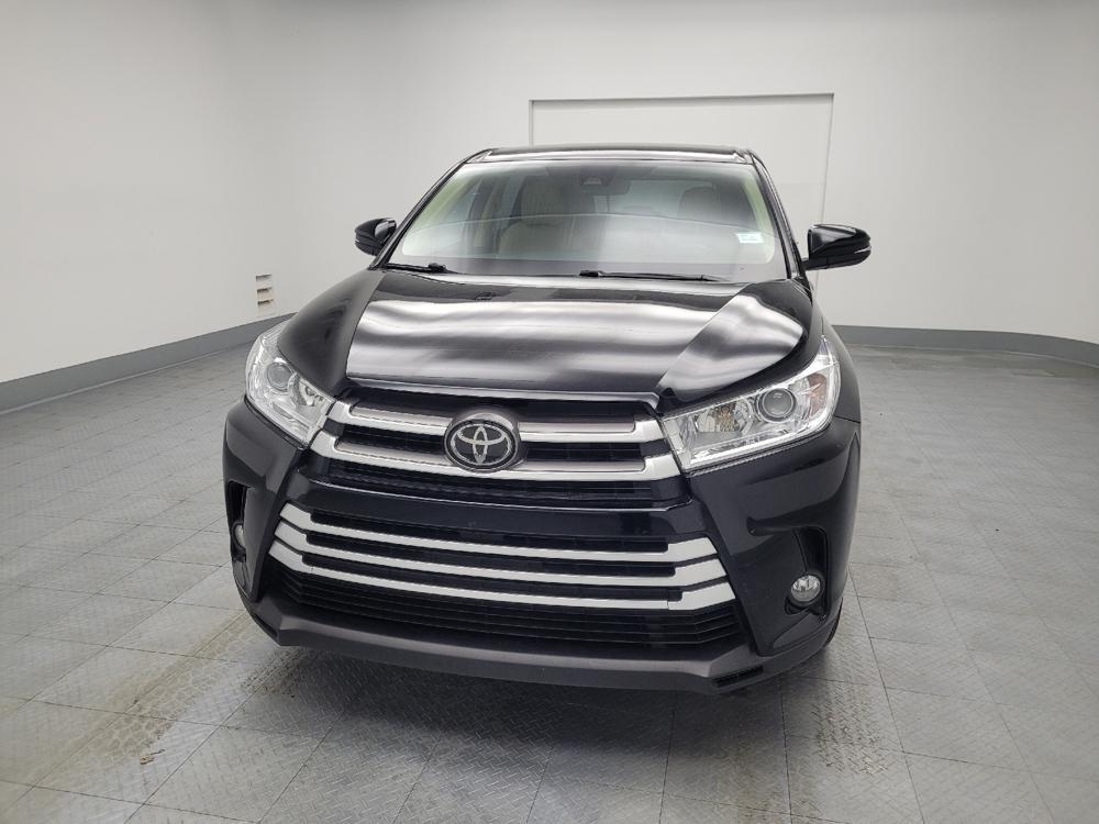 used 2018 Toyota Highlander car, priced at $21,695