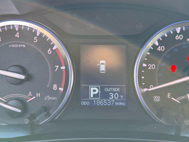 used 2015 Toyota Highlander car, priced at $11,995