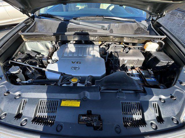 used 2013 Toyota Highlander car, priced at $9,995