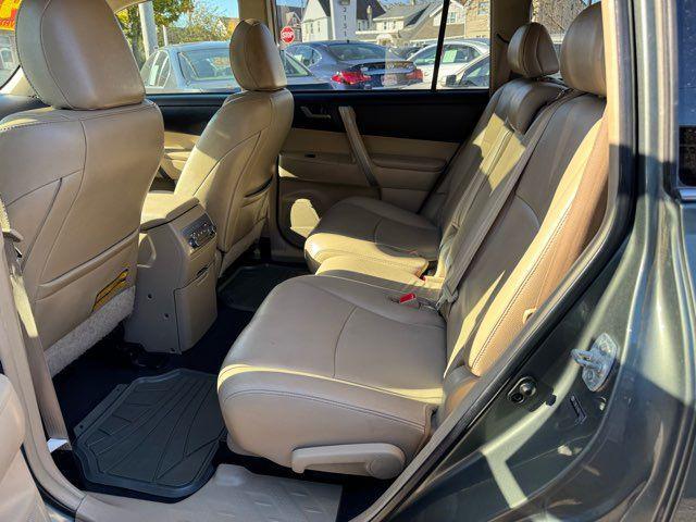 used 2013 Toyota Highlander car, priced at $9,995