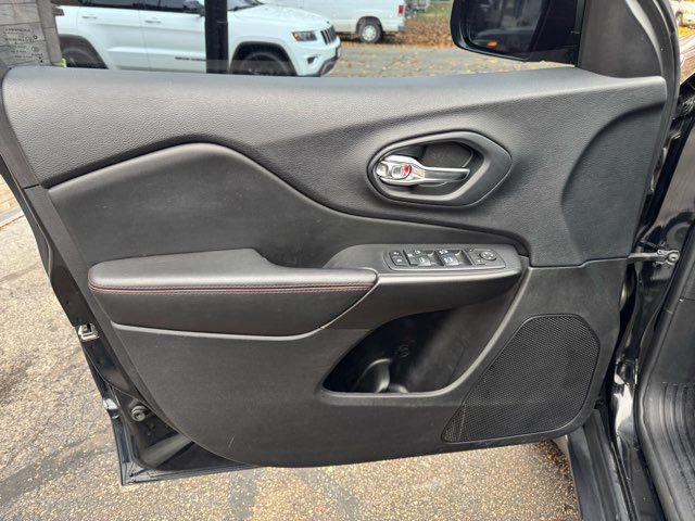 used 2019 Jeep Cherokee car, priced at $13,995