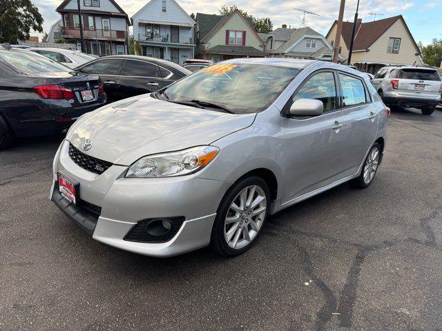 used 2009 Toyota Matrix car, priced at $3,995