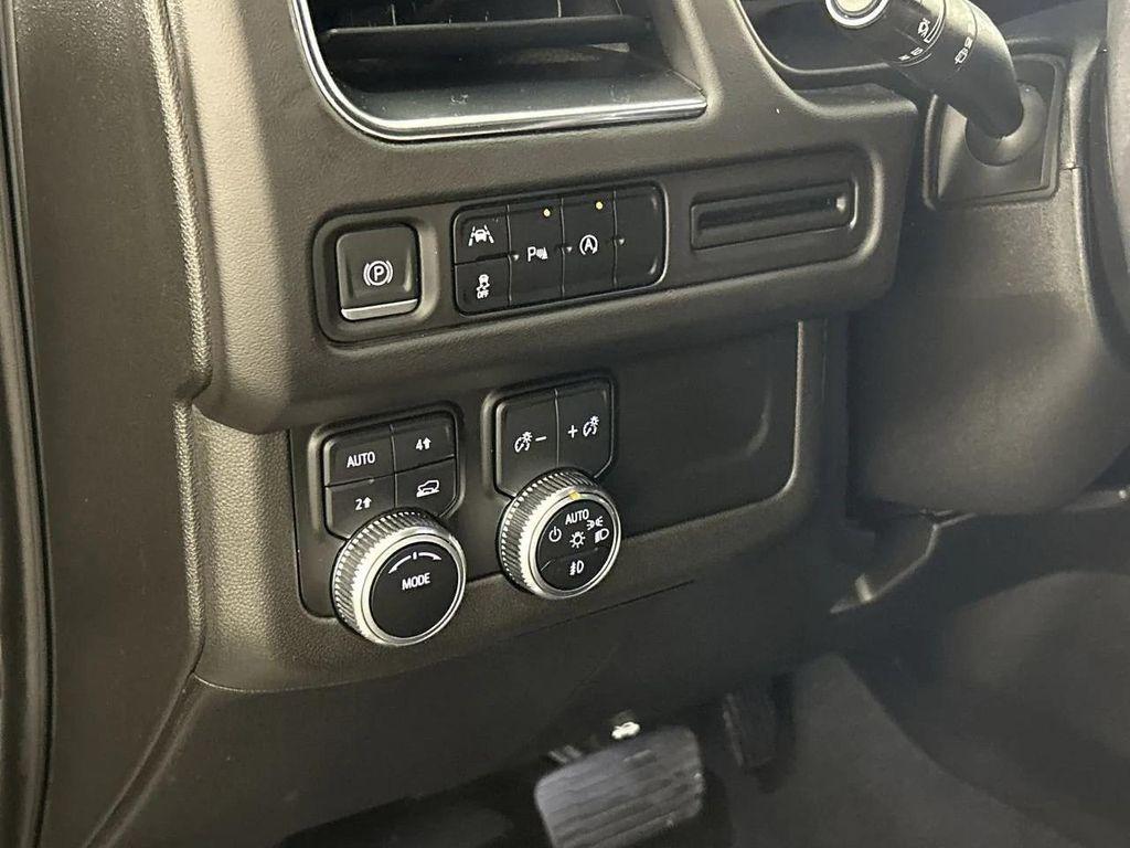 used 2023 GMC Yukon XL car, priced at $49,888