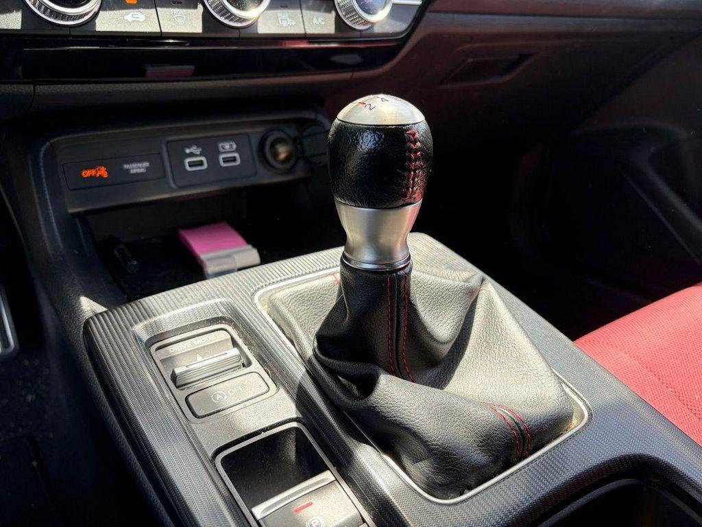 used 2024 Honda Civic Si car, priced at $30,825