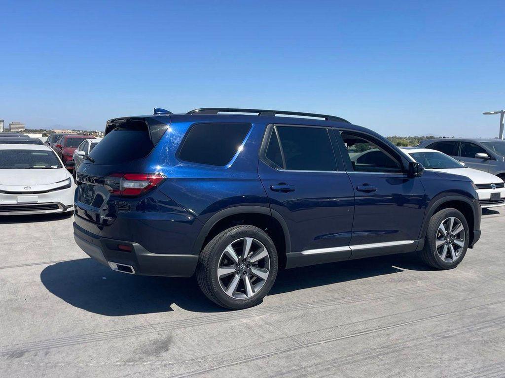 used 2023 Honda Pilot car, priced at $37,588