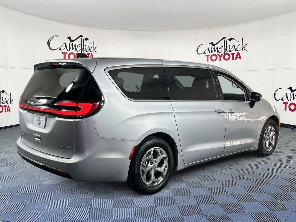 used 2024 Chrysler Pacifica car, priced at $29,817