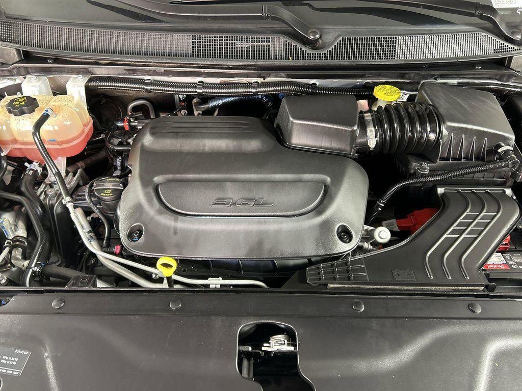 used 2024 Chrysler Pacifica car, priced at $29,817