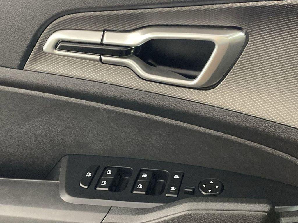 used 2025 Kia Sportage car, priced at $20,921