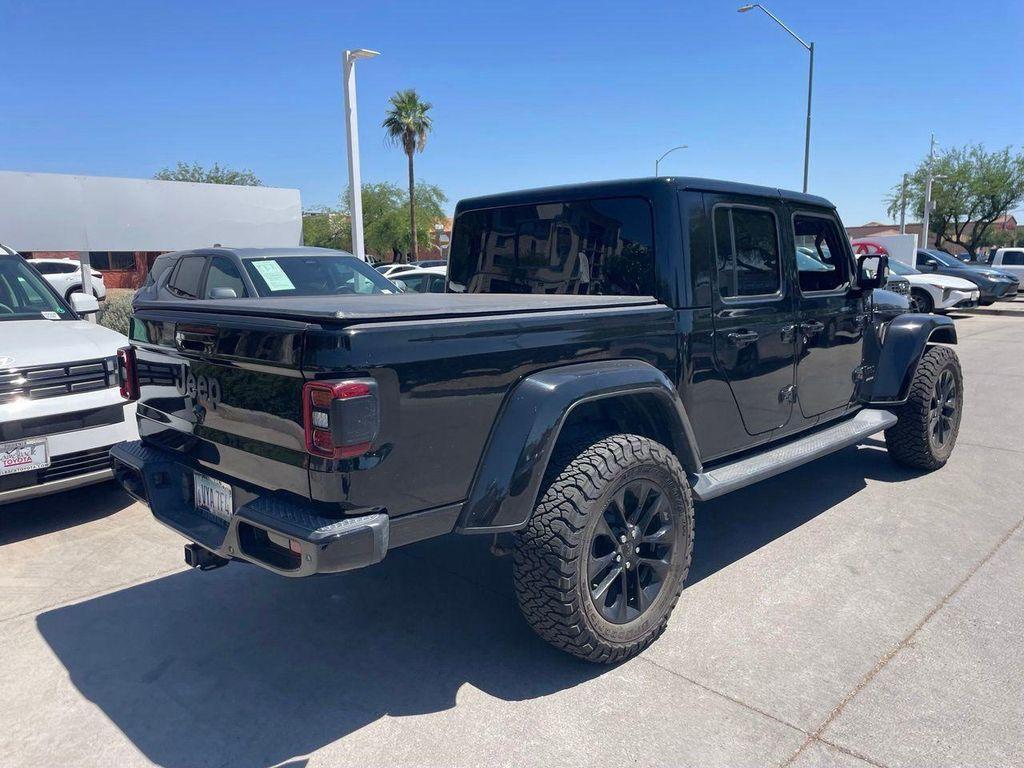 used 2023 Jeep Gladiator car, priced at $34,412