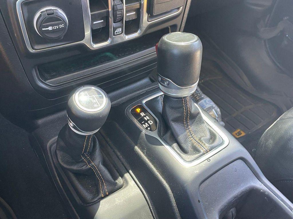 used 2023 Jeep Gladiator car, priced at $34,412