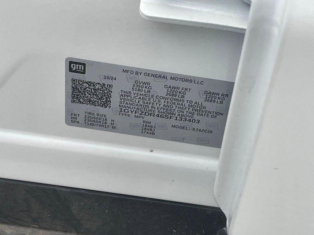 used 2025 Cadillac XT4 car, priced at $35,966