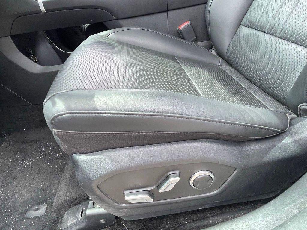 used 2025 Hyundai Santa Fe car, priced at $30,918