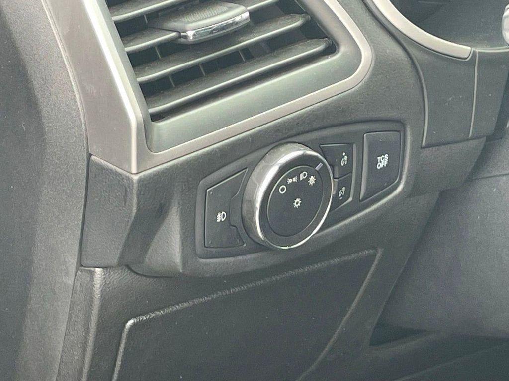used 2021 Ford Edge car, priced at $18,420
