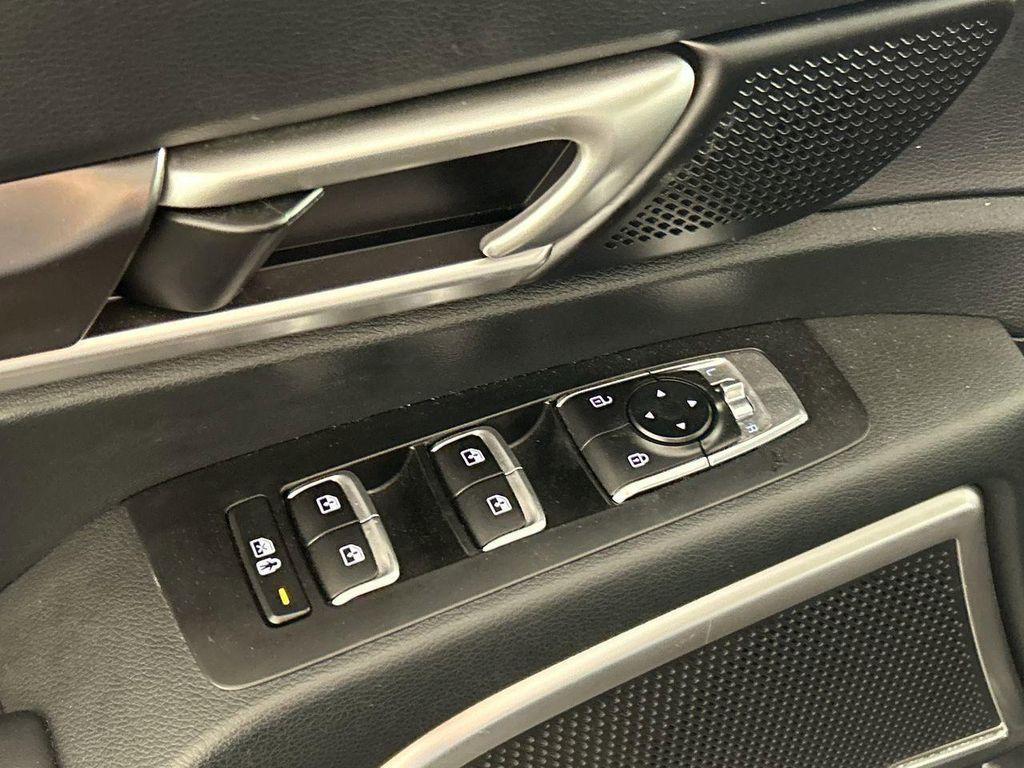 used 2025 Kia Telluride car, priced at $28,888