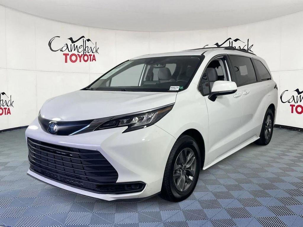 used 2023 Toyota Sienna car, priced at $36,488