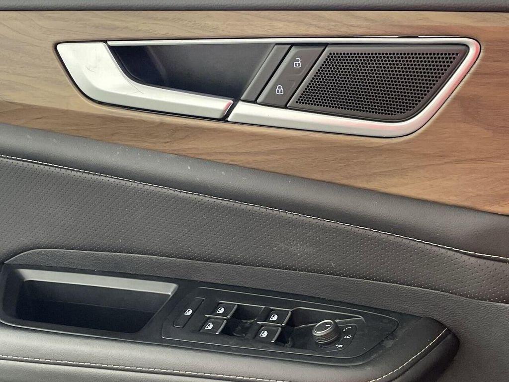 used 2024 Volkswagen Atlas car, priced at $28,815