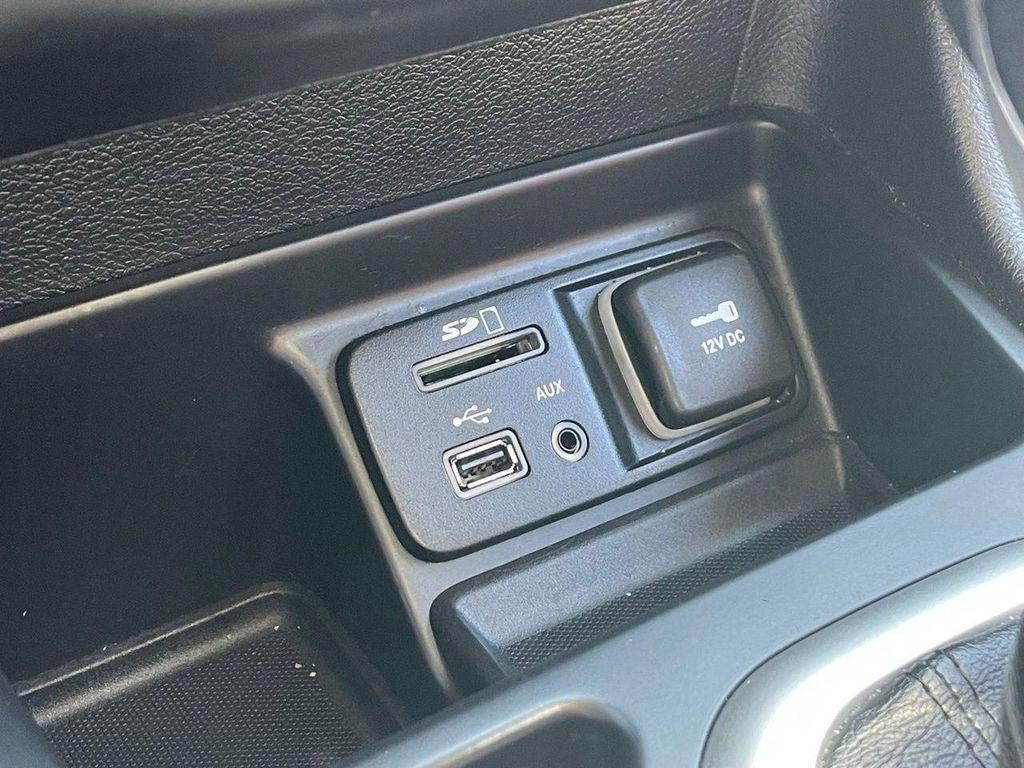 used 2014 Jeep Cherokee car, priced at $10,580