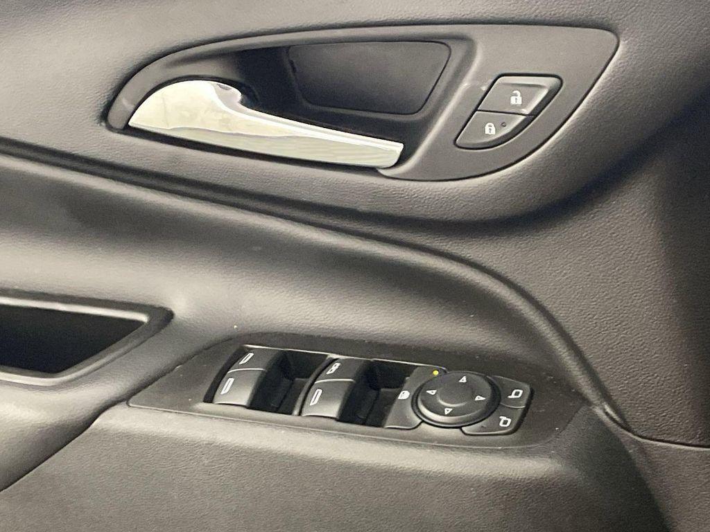 used 2023 Chevrolet Equinox car, priced at $20,888