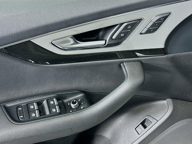 used 2019 Audi Q7 car, priced at $16,987
