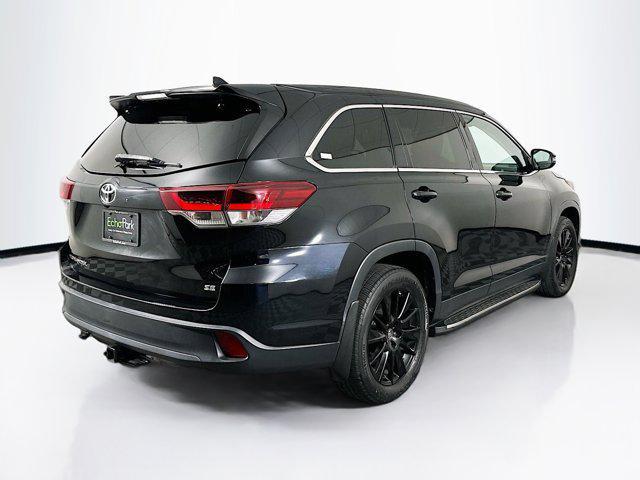 used 2019 Toyota Highlander car, priced at $21,987