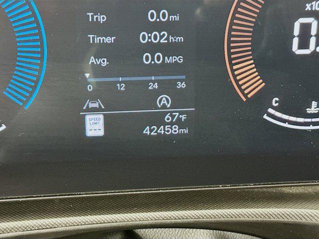 used 2024 Hyundai Santa Fe car, priced at $25,996