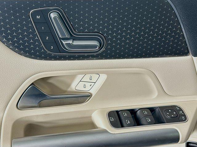 used 2025 Mercedes-Benz GLA 250 car, priced at $30,997