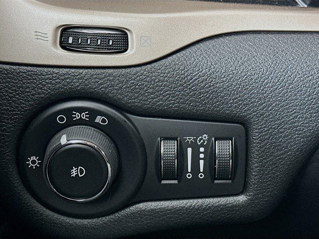 used 2014 Jeep Cherokee car, priced at $8,487