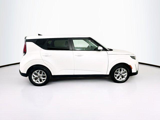 used 2024 Kia Soul car, priced at $14,996