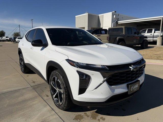 used 2024 Chevrolet Trax car, priced at $20,300