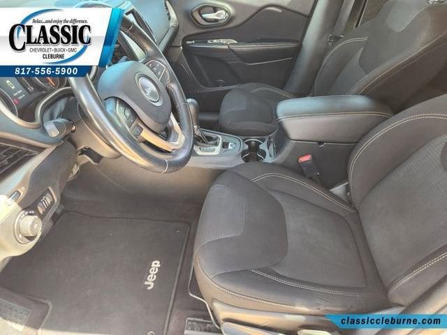 used 2016 Jeep Cherokee car, priced at $5,900