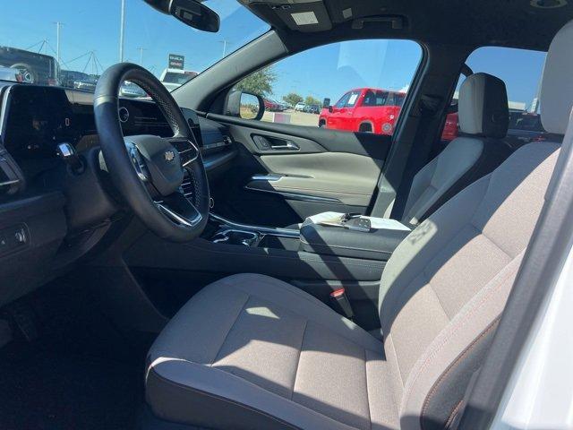 used 2025 Chevrolet Traverse car, priced at $33,500