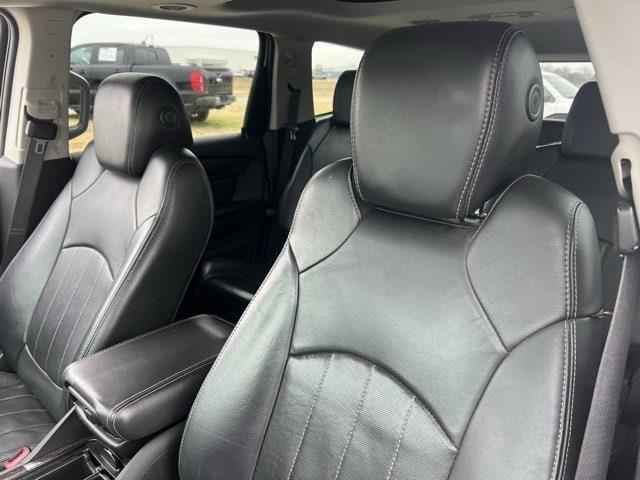 used 2016 Chevrolet Traverse car